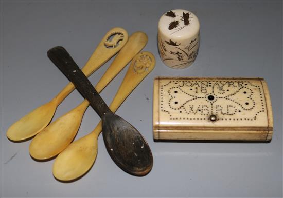 Bone snuff box 1813 Joan Ayre & Japanese Shibayma box